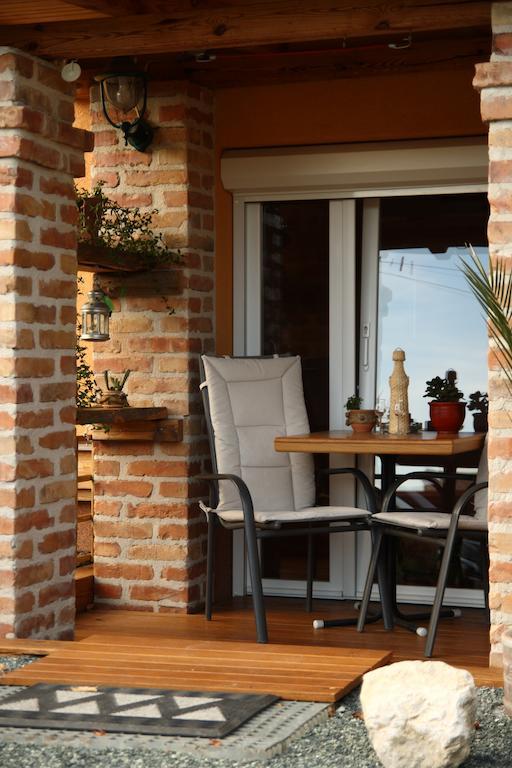 La Villa Pergola Szentgotthárd Exteriör bild